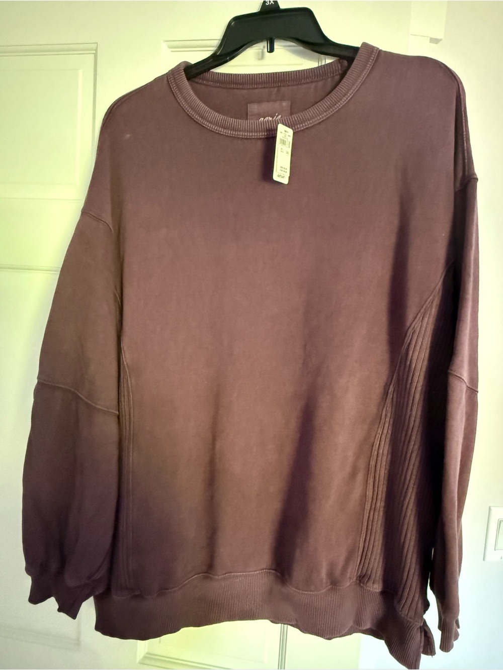 Aerie NWT size large Plum Crew Neck